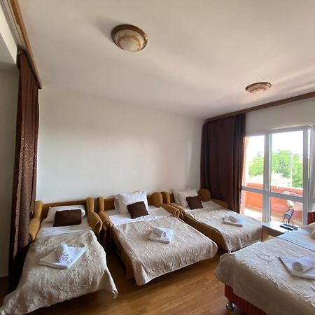 Apartments Nikicic บาร์ ภายนอก รูปภาพ