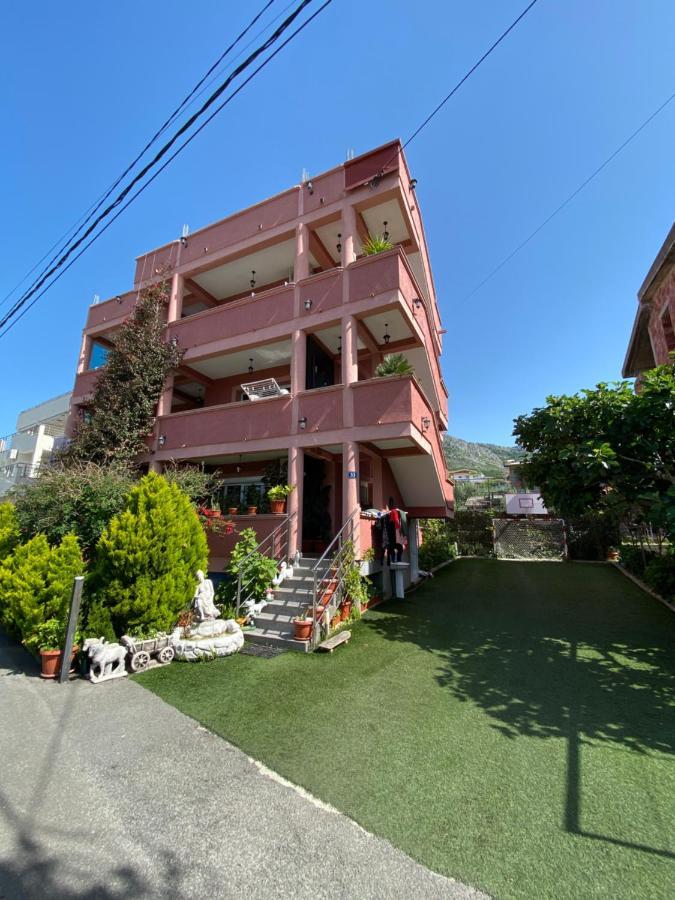 Apartments Nikicic บาร์ ภายนอก รูปภาพ