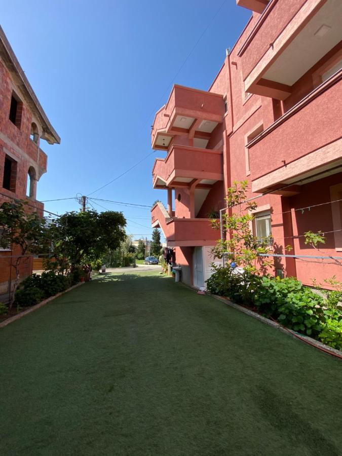 Apartments Nikicic บาร์ ภายนอก รูปภาพ