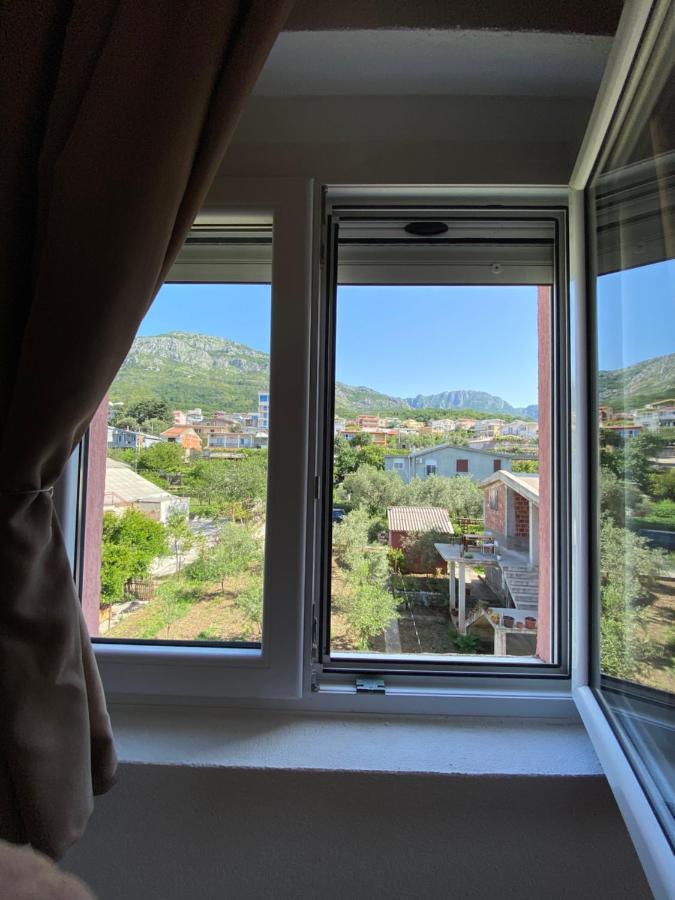 Apartments Nikicic บาร์ ภายนอก รูปภาพ