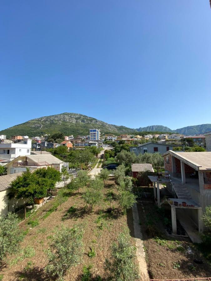 Apartments Nikicic บาร์ ภายนอก รูปภาพ