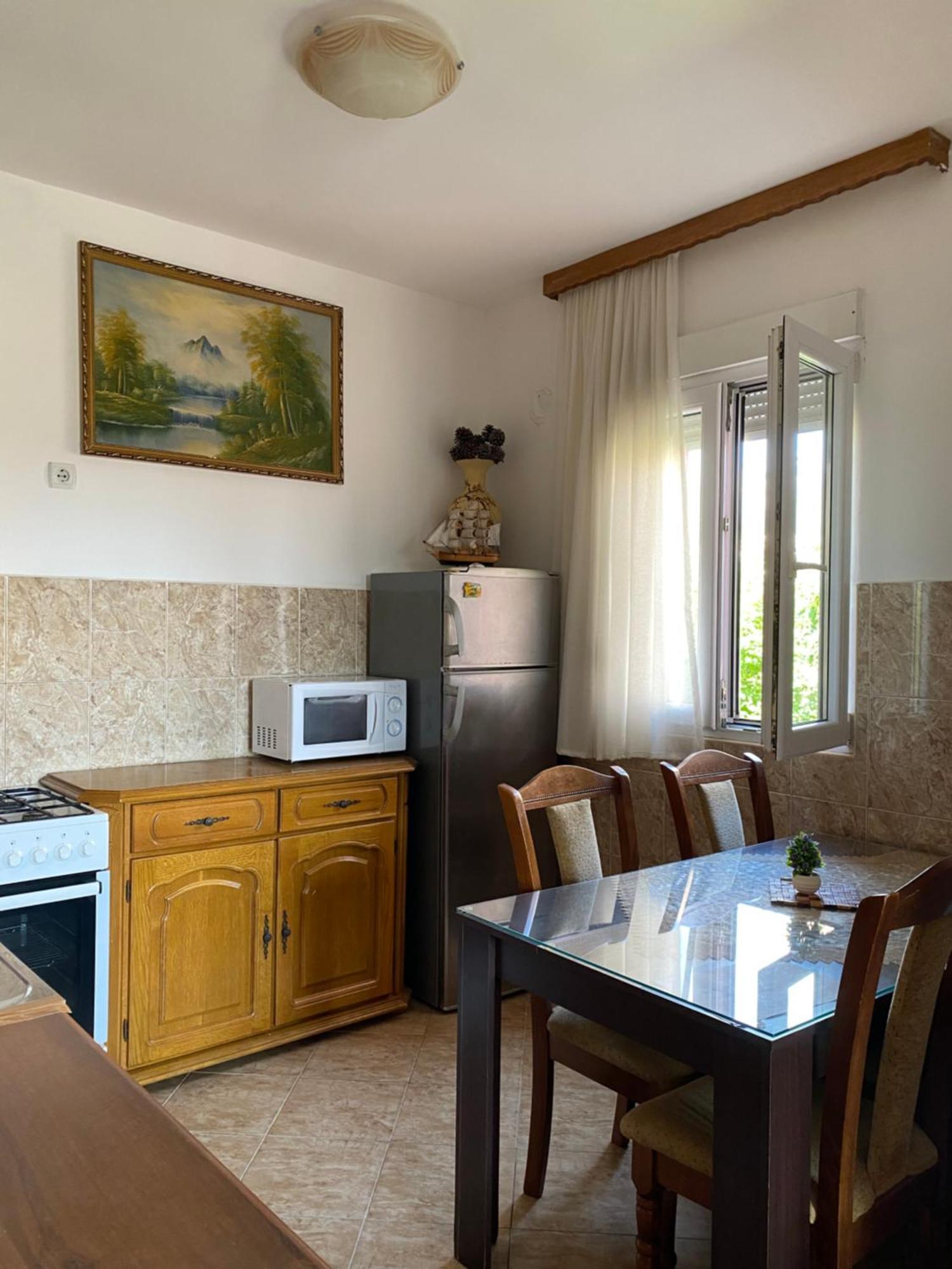 Apartments Nikicic บาร์ ภายนอก รูปภาพ